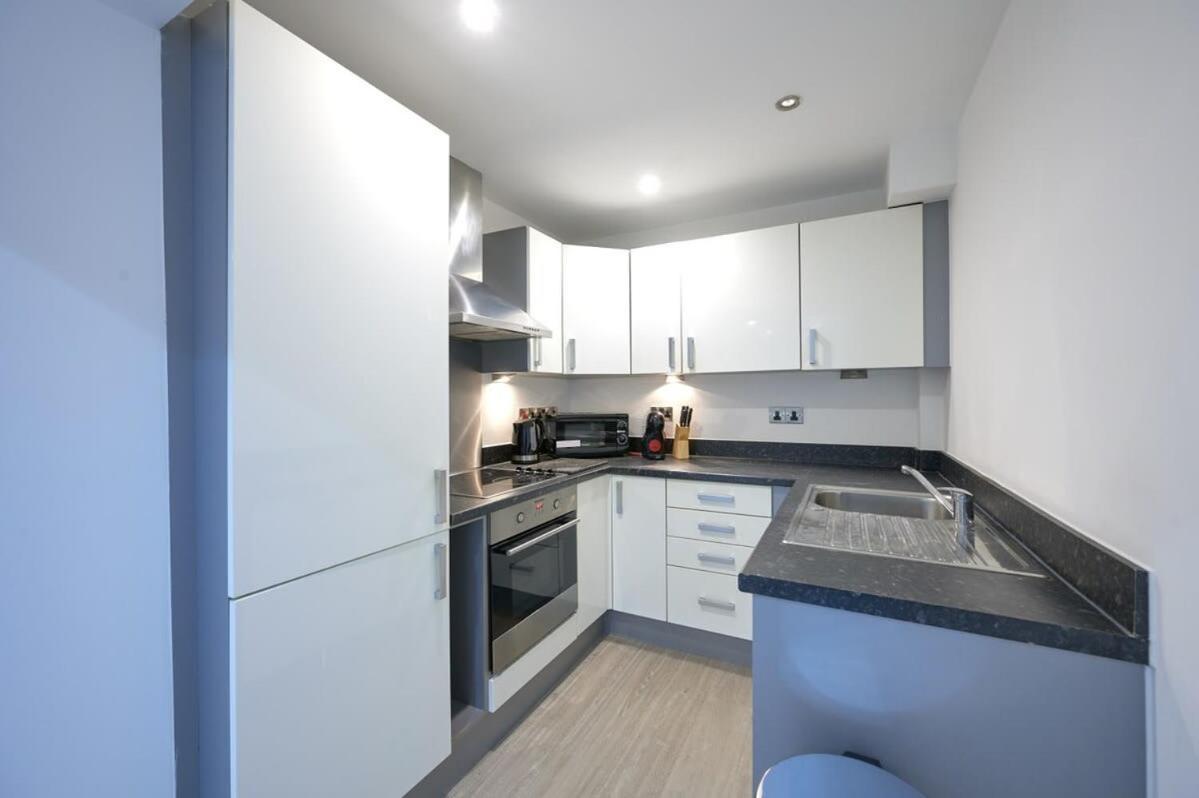 Lovely 2 Bedroom Apartment In Preston Preston  Exterior photo