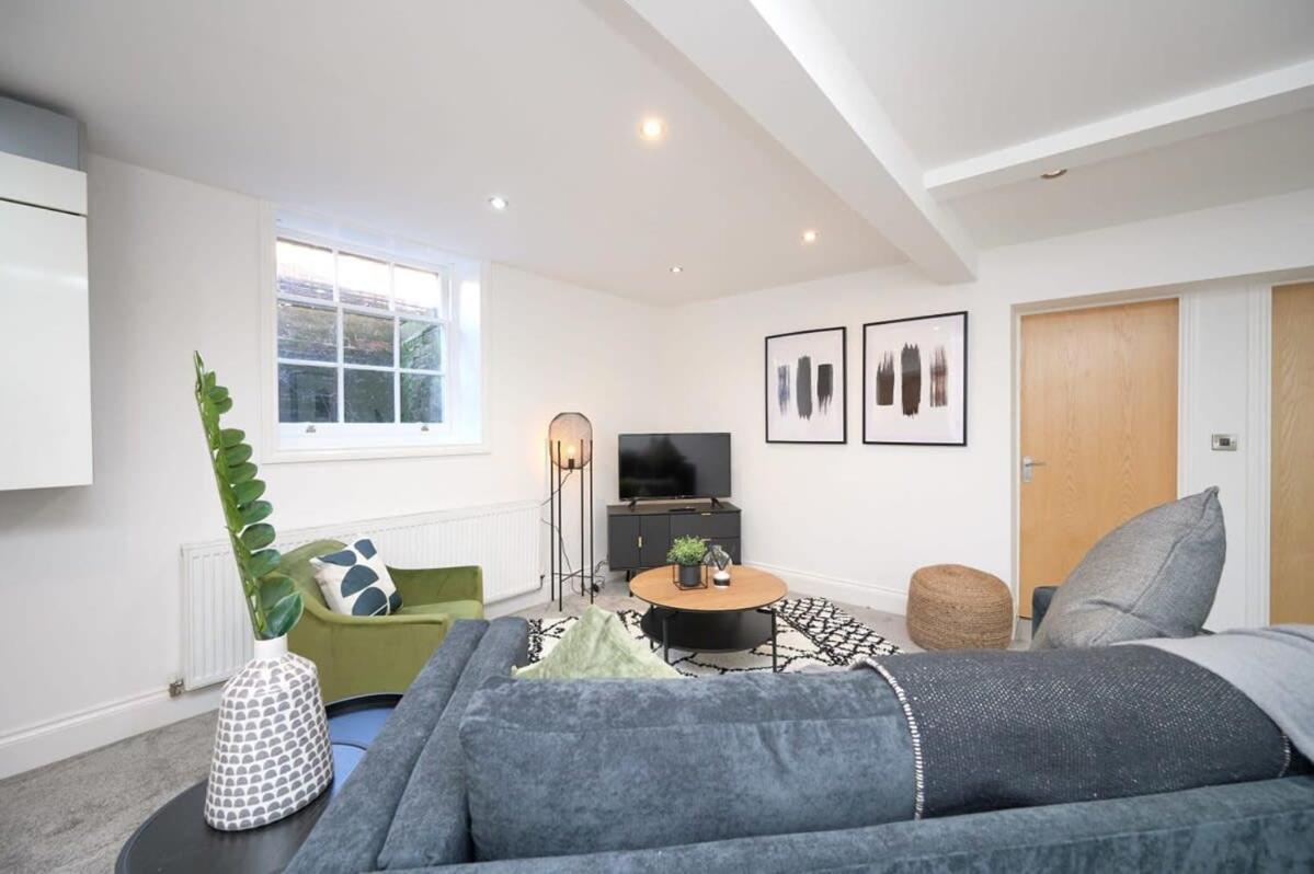Lovely 2 Bedroom Apartment In Preston Preston  Exterior photo